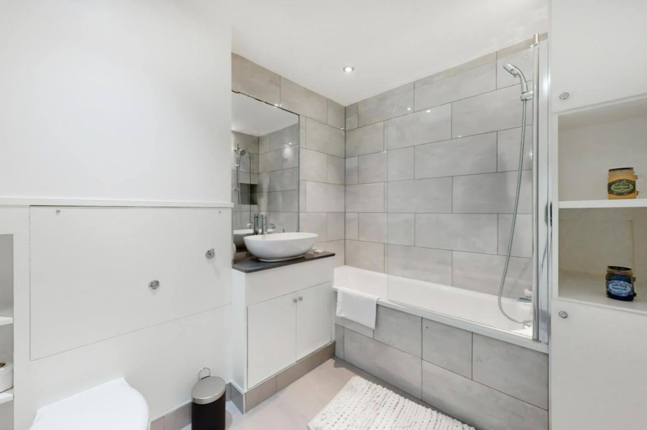 Elegant 1bed Flat With Parking 5 Min To Hackney Wick Apartment London